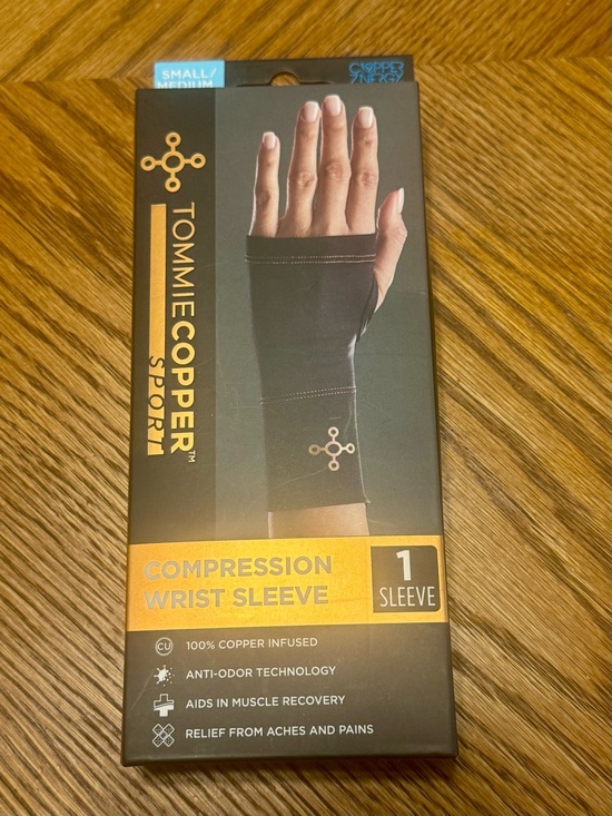 Tommie Copper Other - Tommie Copper Women’s Compression Wrist Sleeve | Support Brace | Pain Relief